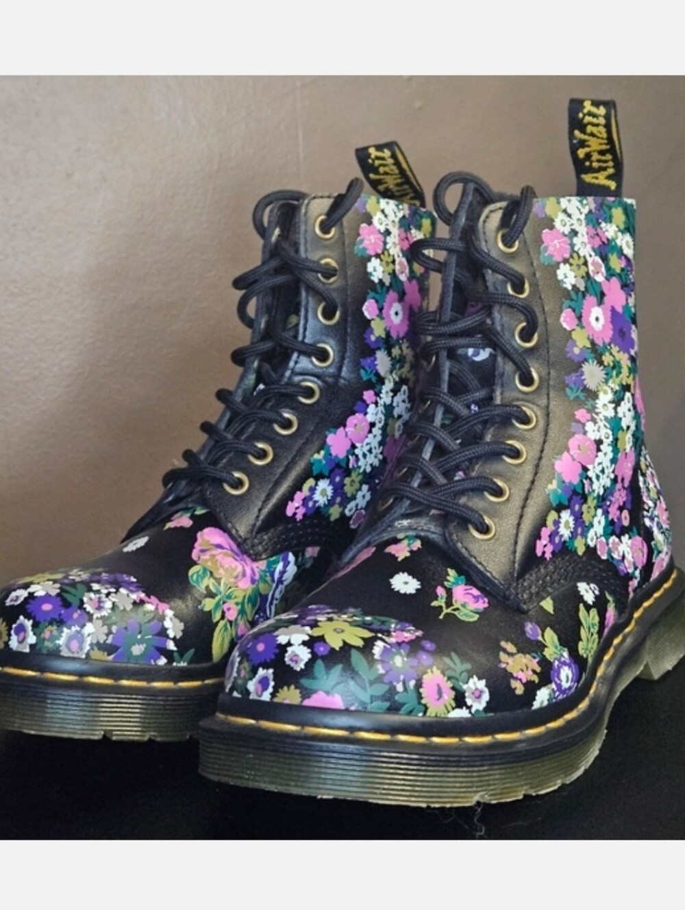 💥SALE💥Dr. Martens 1460 Vintage Floral Leather Lace Up Boots - Picture 7 of 9